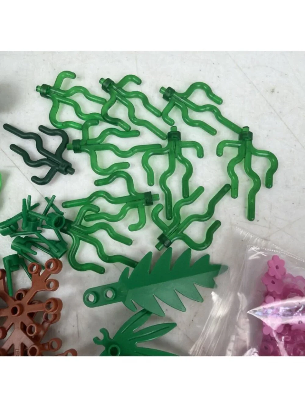 LEGO Green Plan Flower Pieces Bulk Lot Plastic Foliage Palms Assorted